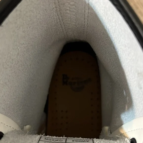 Dr. Martens Women’s 1460 Smooth Leather Combat Boots - Picture 7 of 13